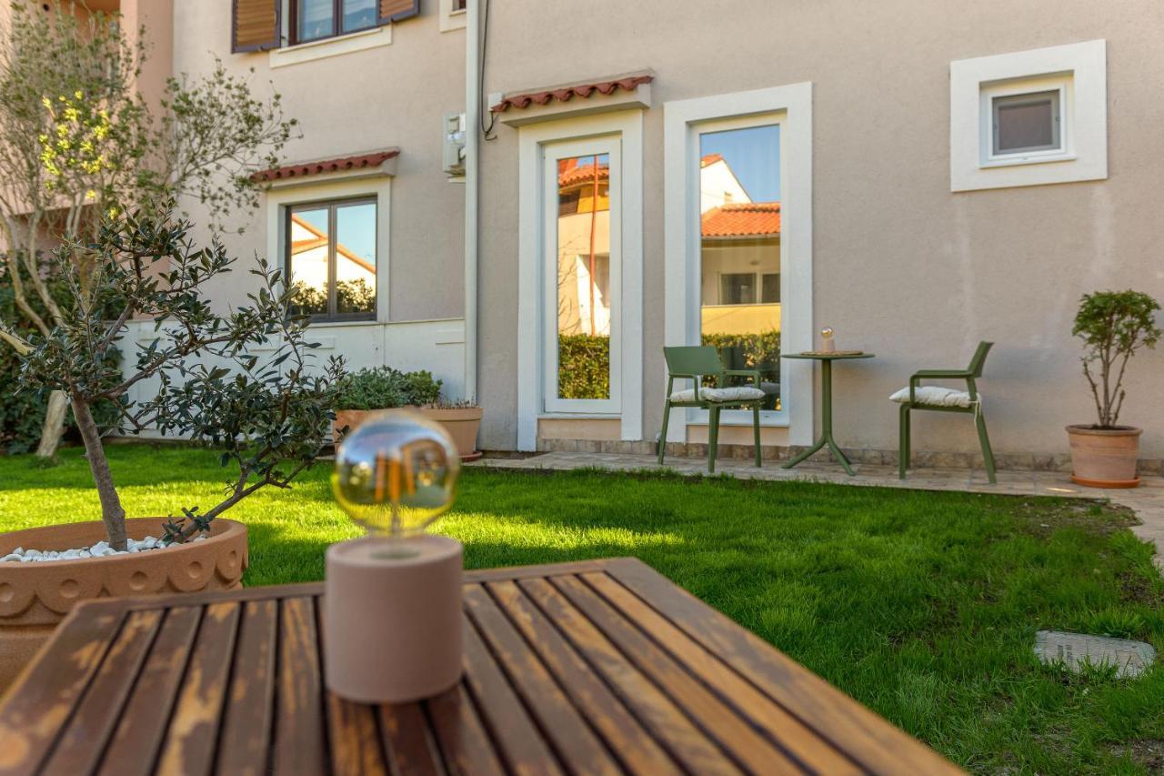 Studio Apartman Lilly With Private Parking In The Yard Of The House PUY Exterior foto